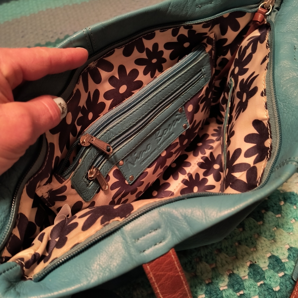 Nino Bossi Turquoise Leather Sholder Bag - Picture 6 of 9